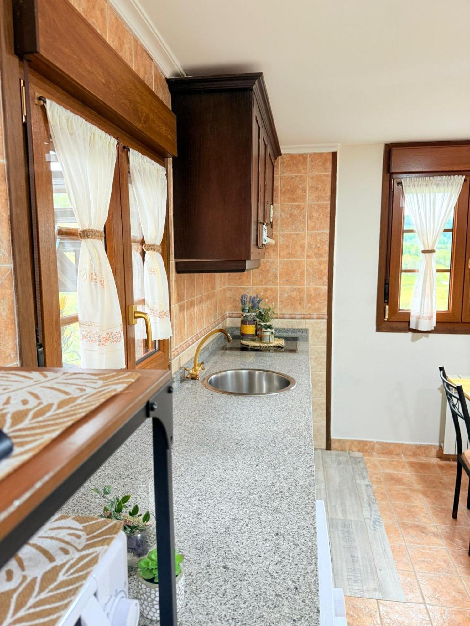 El Portiellu Apartman Cabielles Kültér fotó